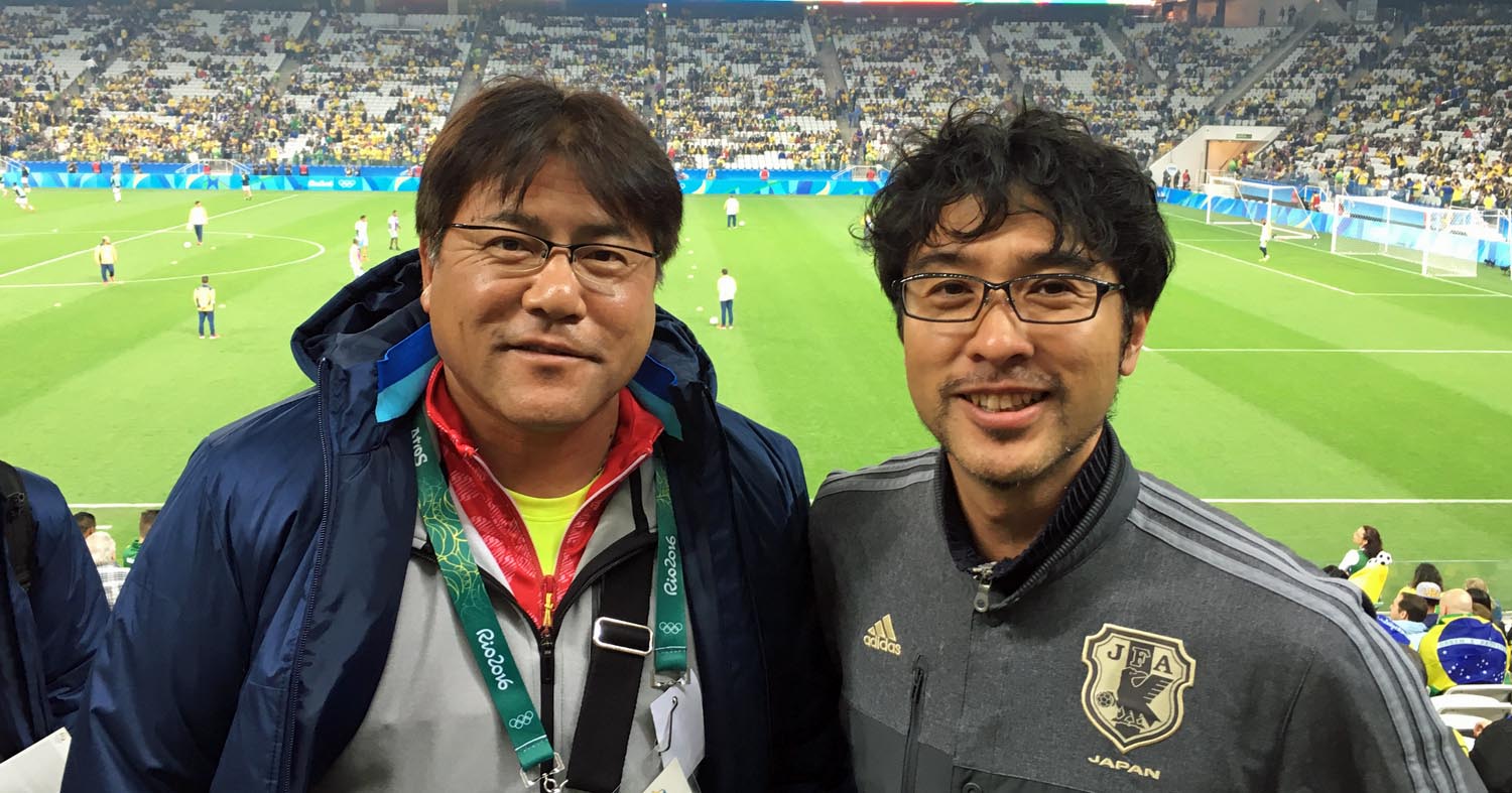 準々決勝の舞台で手倉森監督に挨拶ができました 村上アシシが北海道コンサドーレ札幌とサッカー日本代表を応援するブログ